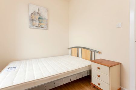 1 Bed Flat, Trinity Lane, AB11 - Photo 5