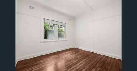 Updated 2 Bedroom Apartment with Sunroom in the Heart of Bondi Beach - Photo 3