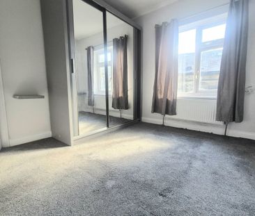 Sutcliffe Street - Photo 2