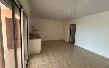 Appartement à louer 2 pièces • Remire-Montjoly - Photo 2