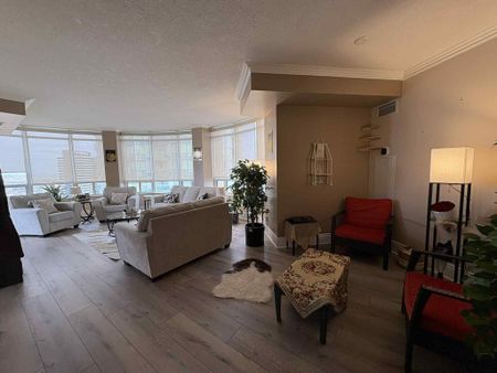 For Lease - 3888 Duke of York Boulevard Unit# 3024, Mississauga, Ontario - Photo 2