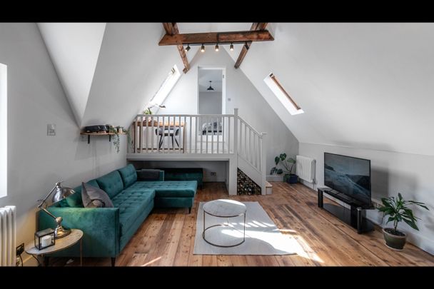 2 Bed Penthouse, St Ann's Tower, LS6 - Photo 1