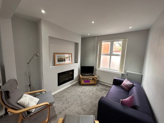 4 bedroom house - Photo 1