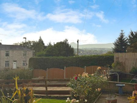 2 bedroom terraced house to rent - Photo 5