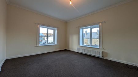 3 bedroom detached house to rent - Photo 3