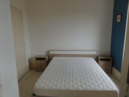 Location Appartement 2 pièces 38m² LE CREUSOT 71200 - Photo 3
