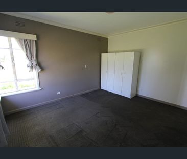 Close to Everything! - Photo 4