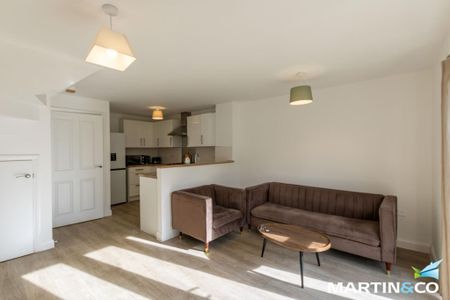 4 bedroom townhouse to rent - Photo 2