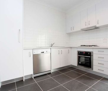 8/79-89 Lancefield Drive, Caroline Springs VIC 3023 - Photo 2