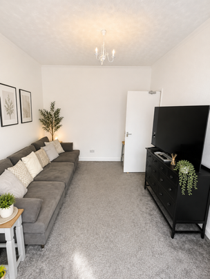 25 Glossop Street, Leeds, LS6 2LE - Photo 1