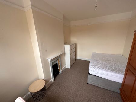 5 bedroom house - Photo 5