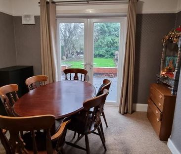 3 bedroom semi-detached house to rent - Photo 2