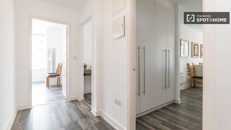 Modern 1-bedroom apartment to rent in Stoneybatter, Dublin - Photo 5