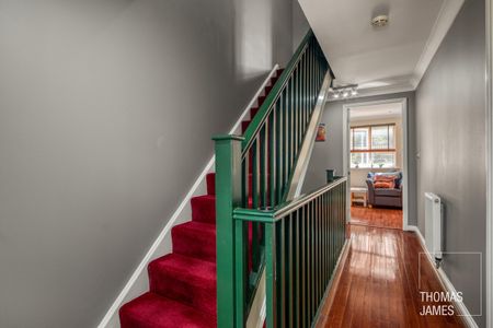 Westminster Drive, London, N13 - Photo 3