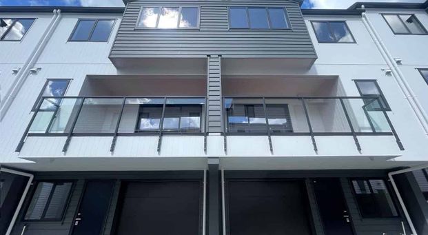 Ready to move in - fully furnished unit - Photo 1