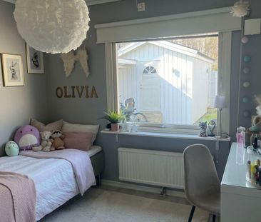 Hallstenshagen, Västra Frölunda - Photo 5