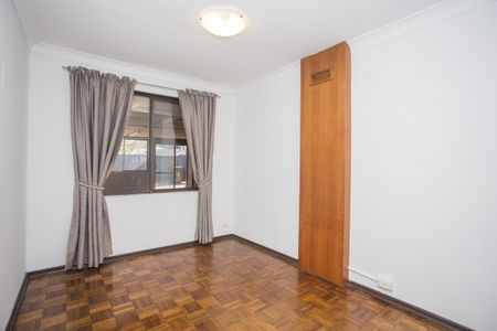 Spacious Home – Perfect for Relaxed, Low-Maintenance Living! - Photo 4