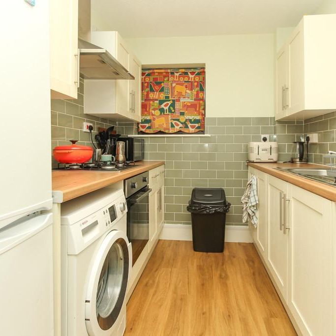 2 bedroom semi-detached house to rent - Photo 1