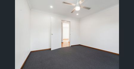 Spacious Marangaroo Home - Photo 3