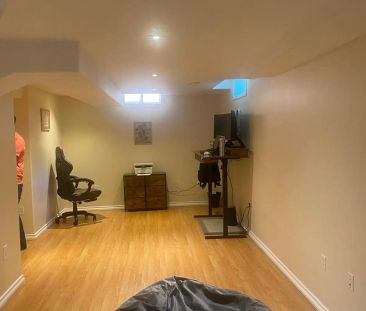 Detached Home For Lease | W9051238 - Photo 3