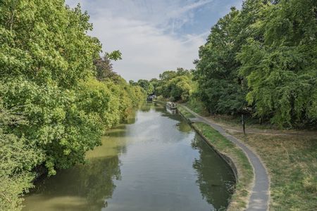 Bulbourne Yard - Photo 2