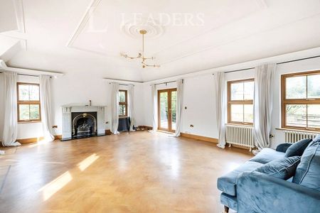 4 bedroom house to rent Cowfold Road, Bolney, Haywards Heath, RH17 - Photo 3