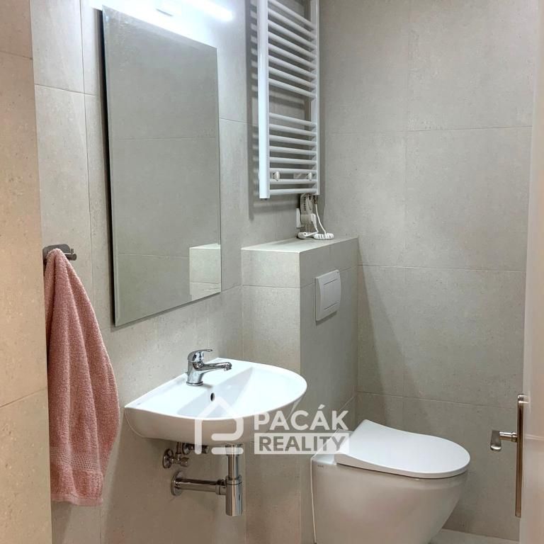 Pronájem bytu 1+1 25 m2 - Fotografie 1