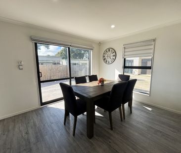 8D Cosgrove Road, Papakura, Auckland - Photo 2