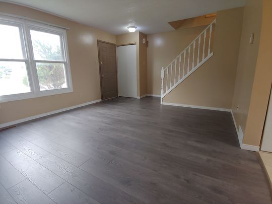 For Lease - 1004 Lawson Road, London North, Ontario - Photo 1