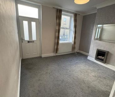 4 bedroom terraced house to rent - Photo 2
