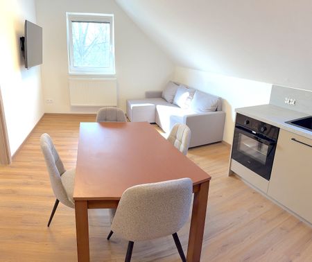 Pronájem bytu 2+kk 45 m² - Fotografie 2