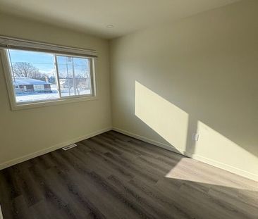 For Lease - 1075 Ontario Road Unit# C, Welland, Ontario - Photo 5