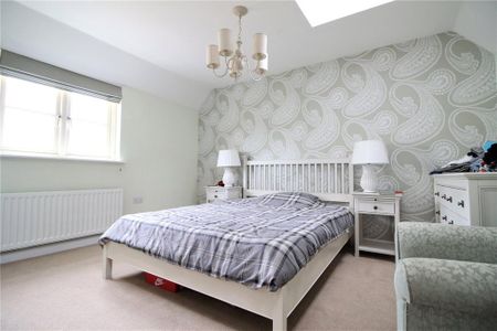 4 bedroom detached house to rent - Photo 3