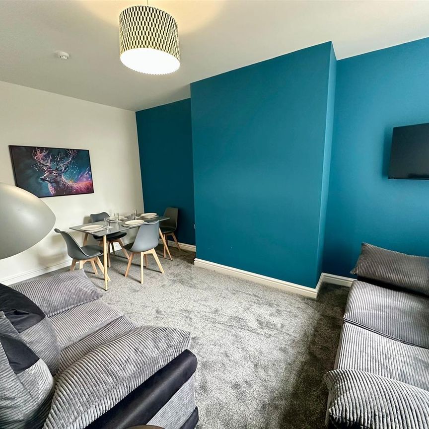 1 bed house share to rent in Derby Street, Colne, BB8 - Photo 1