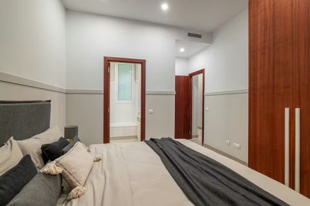 Carrer de Girona, Barcelona, Catalonia 08009 - Photo 4