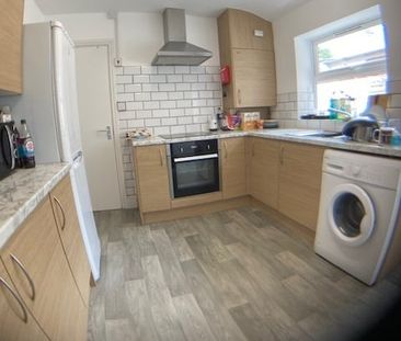 Room in a Shared House, Argyle Street, RG1 - Photo 4