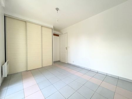 Location Appartement 2 pièces 39m² - Photo 4