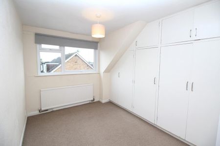 4 bedroom terraced house to rent - Photo 3