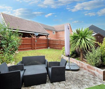 3 bedroom semi-detached house to rent - Photo 5