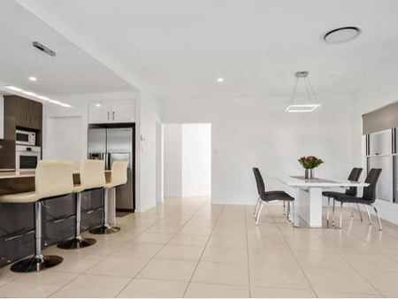 53 Parkview Drive, Springfield Lakes, QLD - Photo 3
