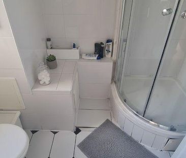 3 bedroom house share to rent - Photo 2