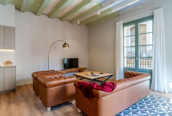 Elegant 3-Bedroom Apartment in Las Ramblas with Private Balcony