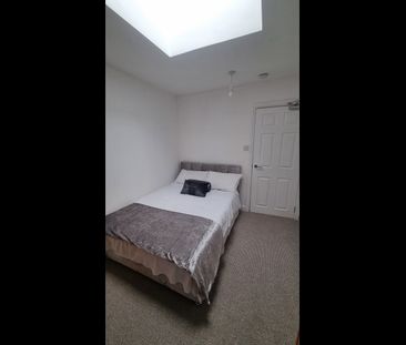 1 Bed Flat, Grosvenor Rd, BS2 - Photo 5