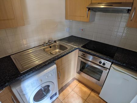 1 bedroom flat to rent - Photo 3