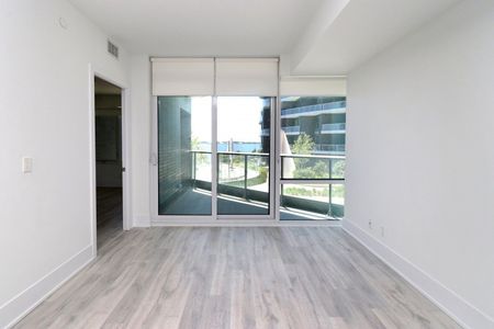 For Lease - 1 Edgewater Drive Unit# 313, Toronto, Ontario - Photo 2