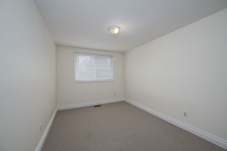 For Lease - 231 Banbury Road, London South, Ontario - Photo 5