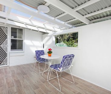 Neat and Tidy 3 Bedroom Home - Photo 4