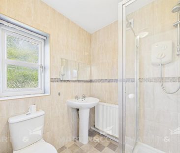 3 bedroom detached house to rent - Photo 4