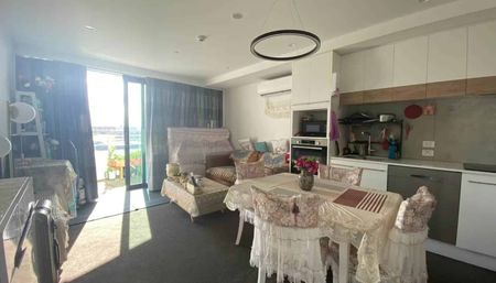 Furnished One Bedroom Apartment In Epsom - Photo 5