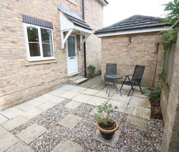 2 bedroom ground floor flat to rent - Photo 4